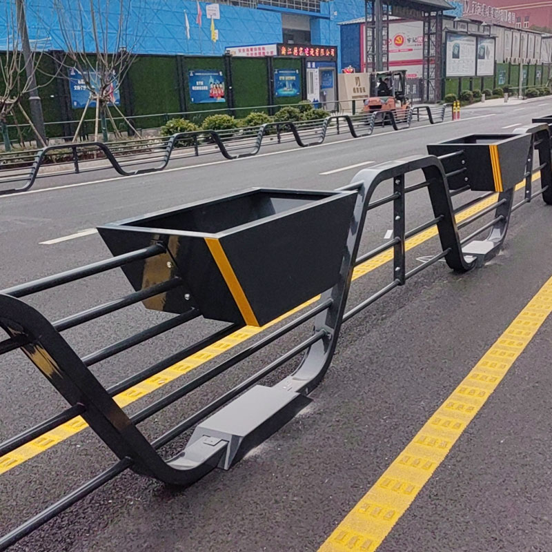 Lan can hộp hoa bằng hợp kim nhôm