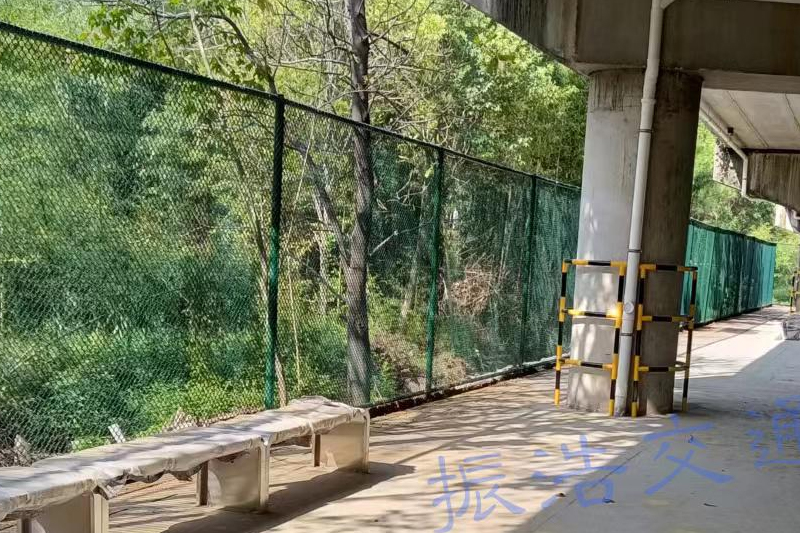 Hàng rào sân bóng rổ
