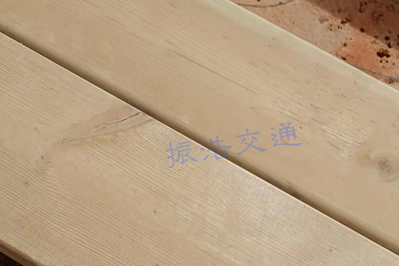 Lan can lối đi lót ván